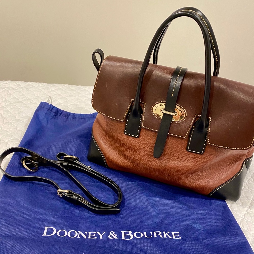Dooney & Bourke Purse